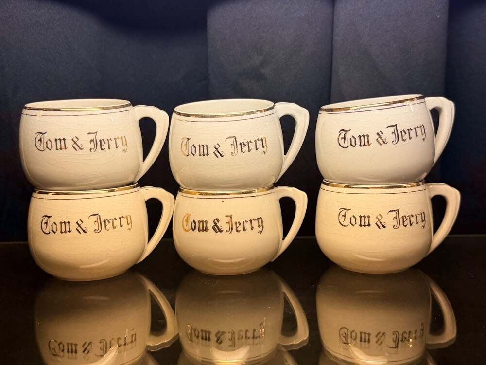 Set of 6 Vintage Kikusui Tom & Jerry Punch Mugs with Gold Trim